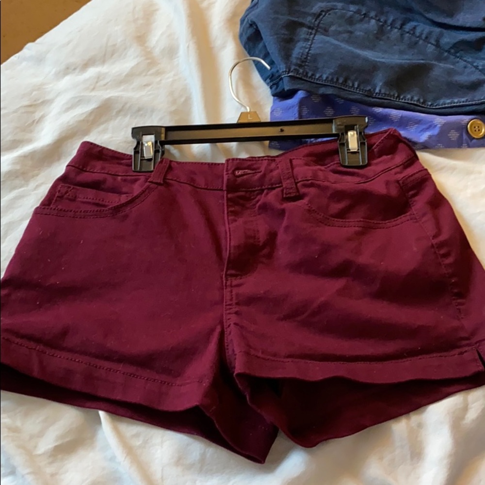 SO Shorts, Burgundy